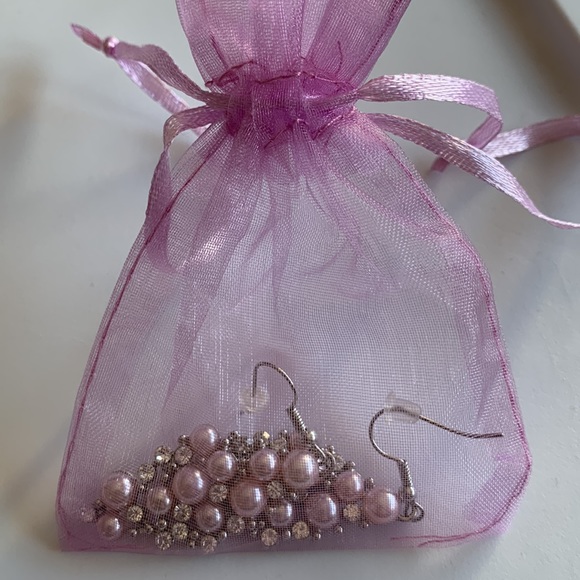 Famous Fashion Pink Earrings - Picture 6 of 6